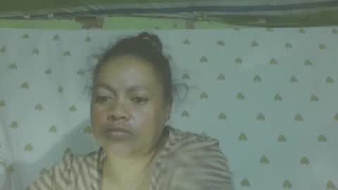 Snapshot of carinesexy69 chatting on 13, 5, 2026 carinesexy69 online show from 13, 5, 2026