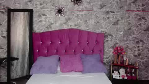 Carla naugthy  online show from 20, 1, 2025