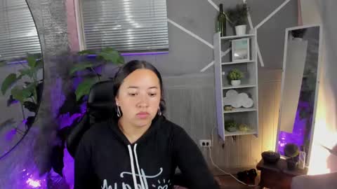 Carla  online show from 29, 1, 2025