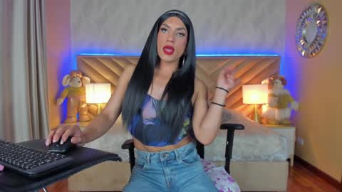 Snapshot of carla_santini chatting on 28, 12, 2024 Carla Santini online show from 28, 12, 2024