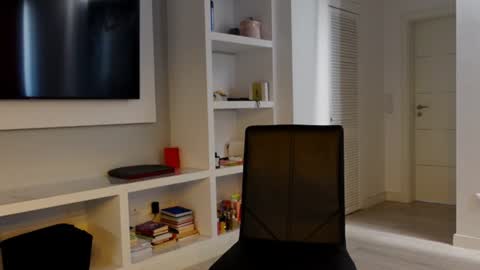 carla_secretary online show from 21, 7, 2026