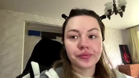 Lesly online show from 27, 4, 2026