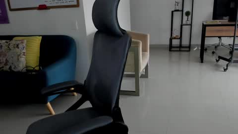 Carla Connor online show from 9, 3, 2025