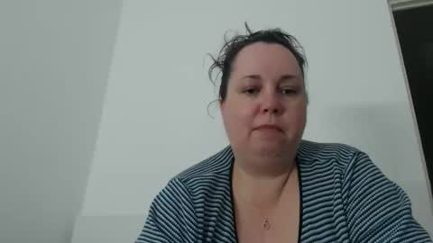 Carlaruth online show from 2, 4, 2026