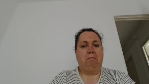 Carlaruth online show from 16, 4, 2026