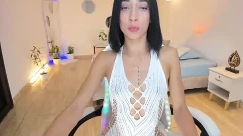 Alejandra online show from 22, 6, 2026