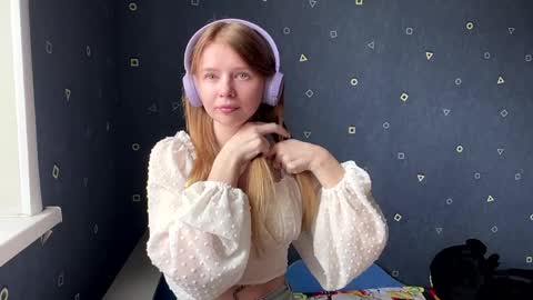 Kaayy  Its my first day here  online show from 1, 4, 2026