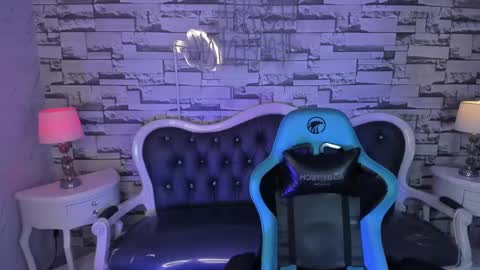 Snapshot of carlie_mayer chatting on 28, 12, 2024 CARLYE online show from 28, 12, 2024