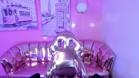 Snapshot of carlie_mayer chatting on 3, 1, 2025 CARLYE online show from 3, 1, 2025