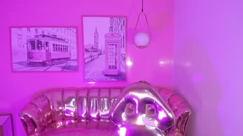 Snapshot of carlie_mayer chatting on 26, 2, 2025 CARLYE online show from 26, 2, 2025