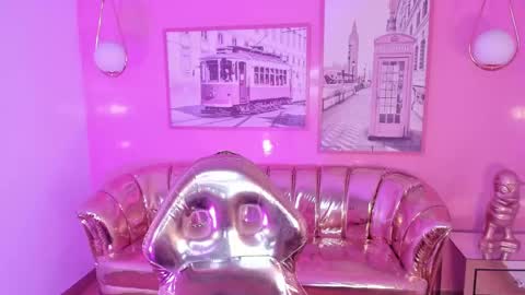 Snapshot of carlie_mayer chatting on 6, 3, 2025 CARLYE online show from 6, 3, 2025