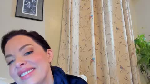 Snapshot of carliescott_meow chatting on 4, 1, 2025 Carlie online show from 4, 1, 2025