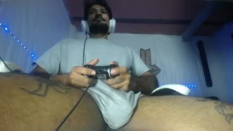 carlo yates  thx for help me to reach 100 thumps up online show from 12, 6, 2026