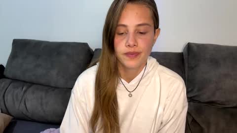 Carlotta4you  online show from 6, 1, 2025