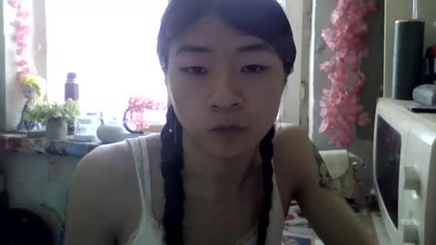 CarlyJoy online show from 23, 4, 2026