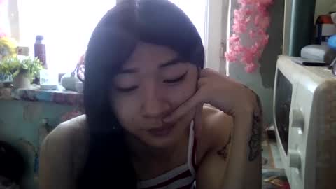 CarlyJoy online show from 26, 4, 2026