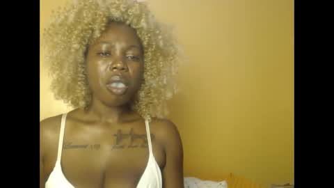 Snapshot of carlyscoop chatting on 2, 4, 2026 carlyscoop online show from 2, 4, 2026