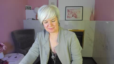 Carmen online show from 6, 2, 2025