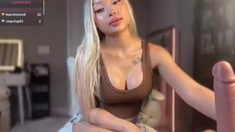 carmenxrose online show from 11, 10, 2025