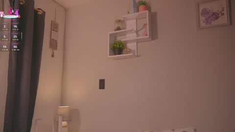 caro_sanchezz online show from 16, 3, 2026