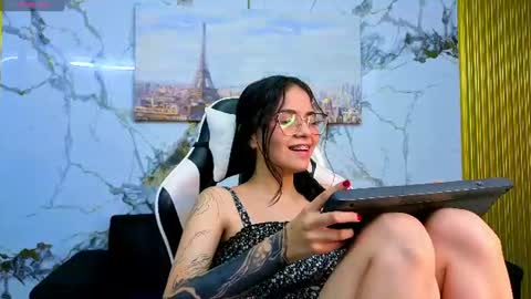 Snapshot of carolina11_pm chatting on 30, 6, 2026 CAROLINA online show from 30, 6, 2026
