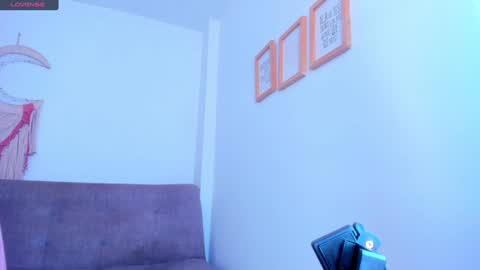 Snapshot of carolinalovehot chatting on 13, 1, 2025 Carolina online show from 13, 1, 2025