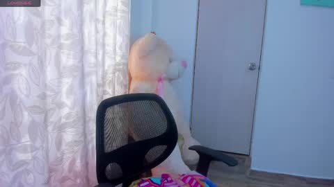 Carolina online show from 27, 4, 2026