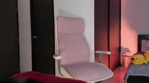 CARO  online show from 20, 5, 2026