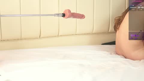 Snapshot of caroline_adams_ chatting on 30, 1, 2025 GMT-5 1600-2230 online show from 30, 1, 2025