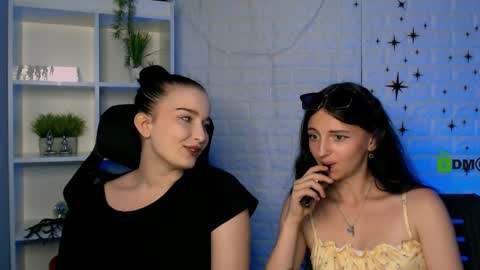 Caroline online show from 25, 5, 2026