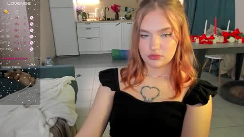 Snapshot of caroline_kiparis chatting on 27, 12, 2024 Caro online show from 27, 12, 2024