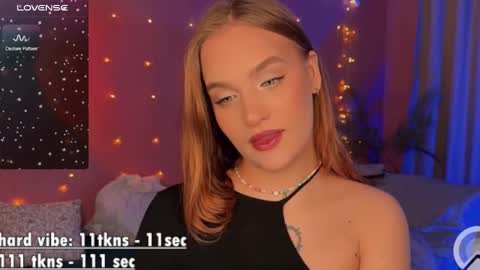 Snapshot of caroline_kiparis chatting on 10, 3, 2025 Caro online show from 10, 3, 2025