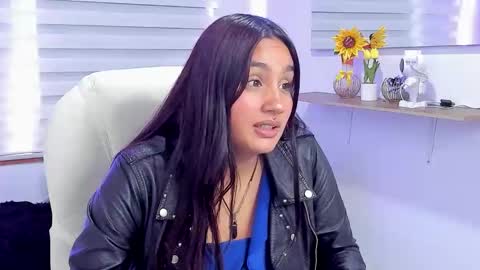 caroline_rodriguez_9 online show from 6, 4, 2026