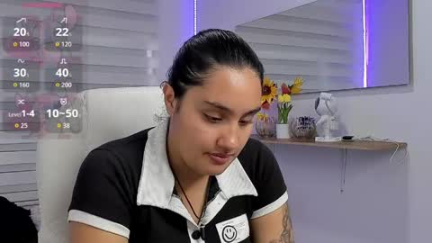 caroline_rodriguez_9 online show from 24, 4, 2026