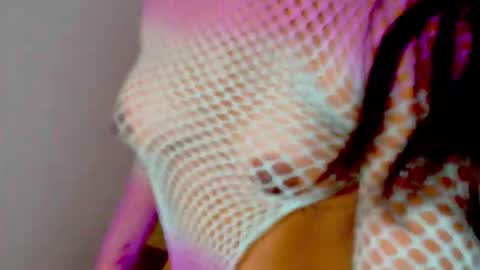 CAROLINES SMITH online show from 9, 3, 2026