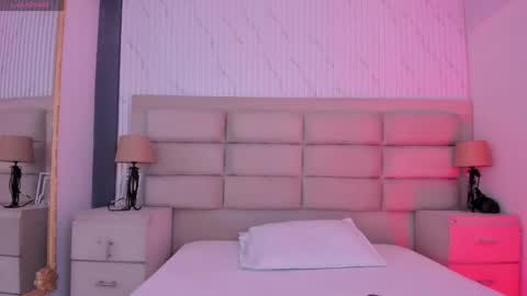 Caroline online show from 20, 4, 2026