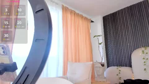 Caroline online show from 28, 7, 2026