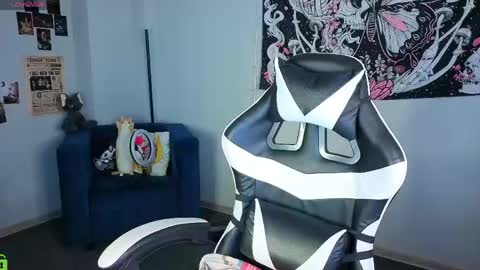 CarolineRichter online show from 28, 4, 2026