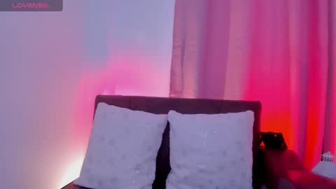 carolinna_ online show from 7, 1, 2025