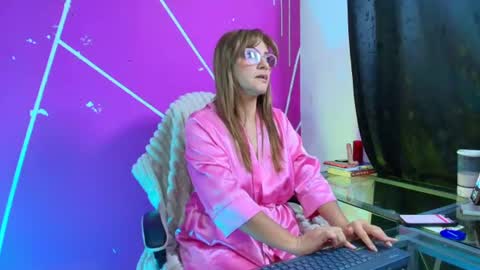 CAROL online show from 22, 7, 2026