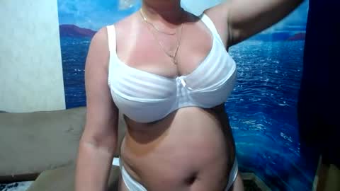 Snapshot of caroncapella chatting on 26, 6, 2026 VicunaCool online show from 26, 6, 2026