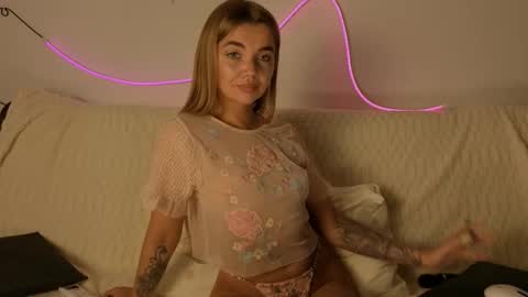 carriebradshawww online show from 10, 10, 2025