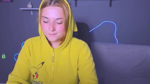 Snapshot of casey_meow_ chatting on 29, 9, 2025 casey_meow_ online show from 29, 9, 2025