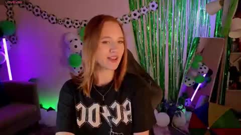 Snapshot of casey_sweeet chatting on 20, 6, 2026 Casey sweeet online show from 20, 6, 2026