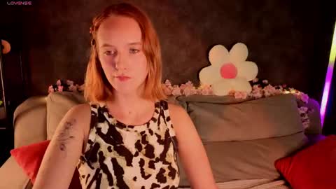 Snapshot of casey_sweeet chatting on 8, 7, 2026 Casey sweeet online show from 8, 7, 2026