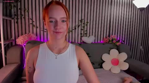 Snapshot of casey_sweeet chatting on 21, 7, 2026 Casey sweeet online show from 21, 7, 2026