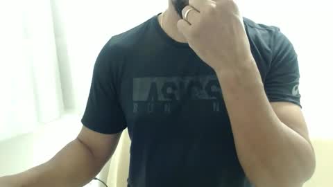 cashmastermuscle77 online show from 28, 2, 2026