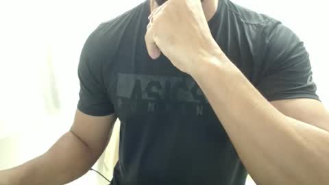 cashmastermuscle77 online show from 12, 4, 2026