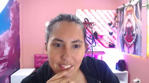 Snapshot of cassandra_ruizz chatting on 11, 9, 2025 573215024606 online show from 11, 9, 2025