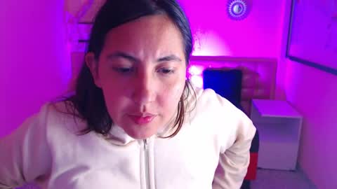 Snapshot of cassandra_ruizz chatting on 24, 9, 2025 573215024606 online show from 24, 9, 2025